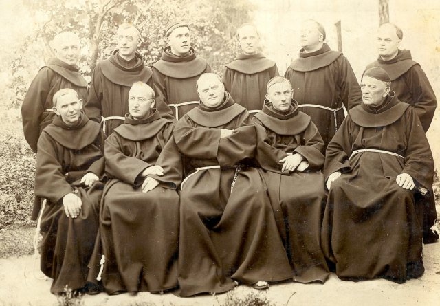 1912 - káptalani atyák
